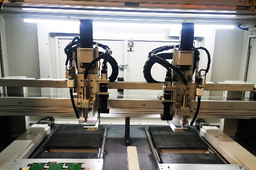 Dual Japanese NSK spindle