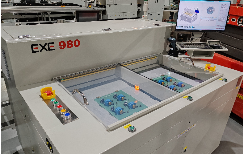 Bottom under cutting machine customer site