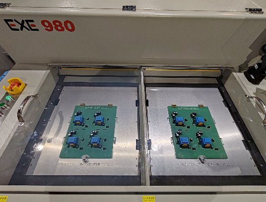 Dustproof and fall-proof sliding door